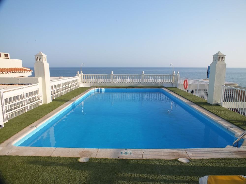 Hotel Urban Costa 4*