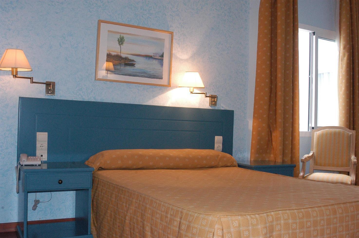 Urban Costa Hotel